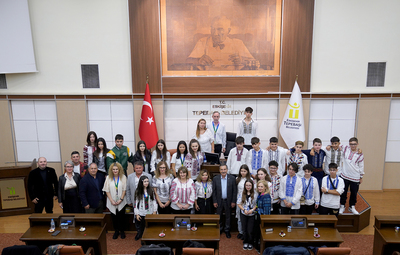 KÖSTENCELİ ÖĞRENCİLERDEN BAŞKAN ATAÇ'A ZİYARET