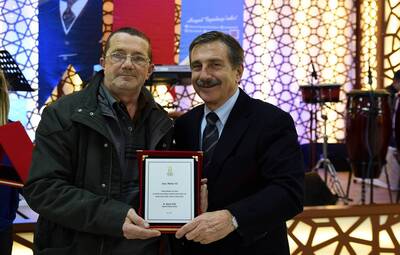 KAPIMIZ SİZE HER ZAMAN AÇIK