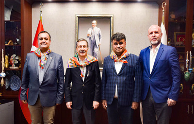 BİLECİKLİLERDEN BAŞKAN ATAÇ'A ZİYARET