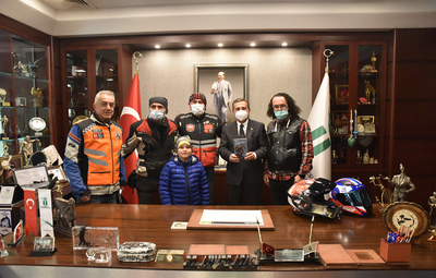 BAŞKAN ATAÇ MOTOSİKLETÇİLER İLE BULUŞTU