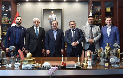 TEPEBAŞI'NIN PROJELERİ ÖRNEK OLUYOR