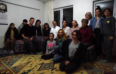 ATAÇ'TAN KIRSAL MAHALLE SAKİNLERİNE ZİYARET