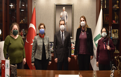 CUMHURİYET KADINLARI DERNEĞİ'NDEN BAŞKAN ATAÇ'A ZİYARET