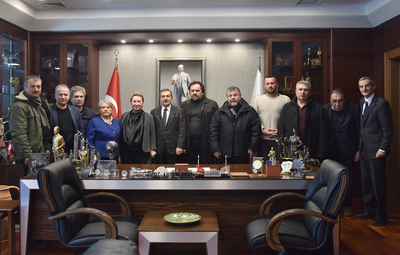 TEPEBAŞI'NDAN 'BİR ÇUVAL YEM BENDEN' KAMPANYASI