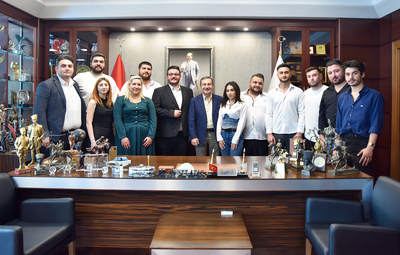 CHP İL GENÇLİK KOLLARINDAN BAŞKAN ATAÇ'A ZİYARET