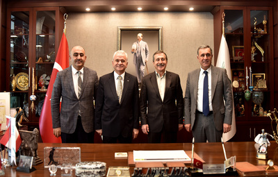 BAŞKAN GÜLER VE BAŞKAN ATAÇ OTOPARK YÖNETMELİĞİ'Nİ GÖRÜŞTÜ