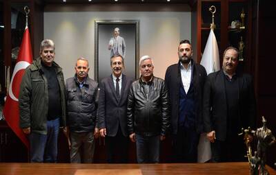 ÜÇSARAYLILAR BAŞKAN ATAÇ'I ZİYARET ETTİ