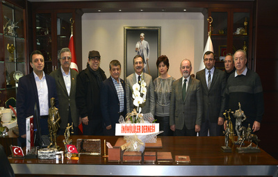 İNÖNÜLÜLERDEN BAŞKAN ATAÇ'A ZİYARET