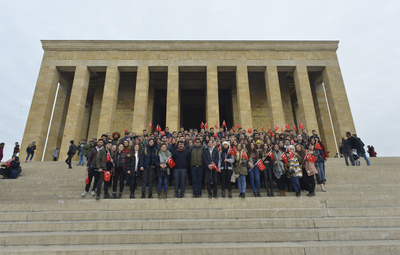 GENÇLİK MERKEZLERİ ATA'NIN HUZURUNDA
