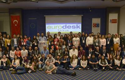 AVRUPA GÜNÜ'NDE AVRUPA GENÇLİK FIRSATLARI ANLATILDI