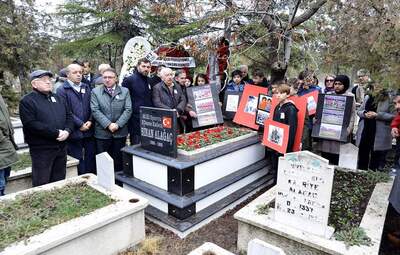 EFSANE KALECİ ALAĞAÇ KABRİ BAŞINDA ANILDI