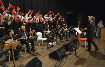 TÜRKÜLER İLE 29 EKİM COŞKUSU
