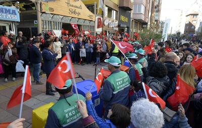 CUMHURİYETİMİZİ VE ATATÜRK'ÜN İSMİNİ İLELEBET YAŞATACAĞIZ