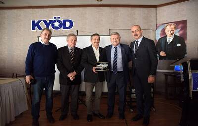 ATAÇ KOCAELİ'DE SOSYAL BELEDİYECİLİĞİ ANLATTI