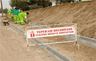 PARK VE BAHÇELER MÜDÜRLÜĞÜ ÇALIŞMALARINI ARALIKSIZ SÜRDÜRÜYOR