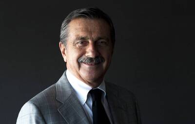 AHMET ATAÇ; "BİRLİKTE NİCE GÜZEL YILLARA"