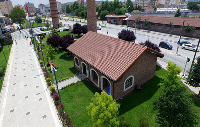 ÇOCUKLAR KARİKATÜR İLE GELİŞİYOR