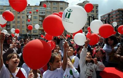 23 NİSAN COŞKUSU TEPEBAŞINDA YAŞANIYOR