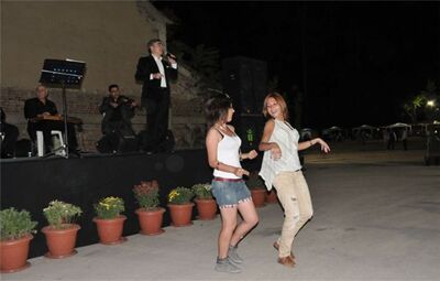 PİŞMİŞ TOPRAK GECELERİ HALK KONSERLERİYLE RENKLENİYOR