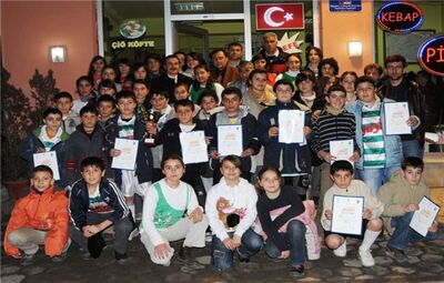 TEPEBAŞI BELEDİYESİ AMATÖR SPORUN YANINDA OLMAYA DEVAM EDİYOR