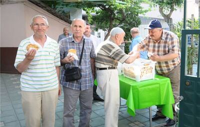 MİRAÇ KANDİLİNDE LOKMA DAĞITIMI