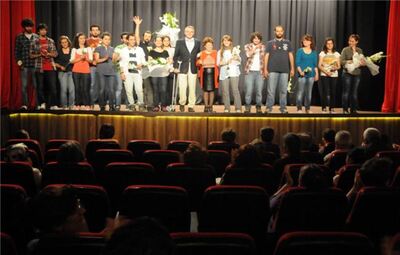 İŞİTME ENGELLİLERDEN DANS GÖSTERİSİ