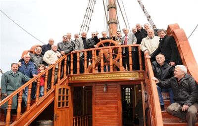 ESKİŞEHİRSPOR'UN EFSANE TAKIM OYUNCULARI ESKİŞEHİR'İ GEZDİ