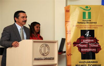 PİŞMİŞ TOPRAK SEMPOZYUMU'NDA "BİLİMSEL SUNUMLAR" BAŞLADI