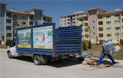 TEPEBAŞI’NDAN TOKİ AŞAĞISÖĞÜTÖNÜ KONUTLARINDA ÇEVRE TEMİZLİĞİ