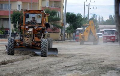 FEN İŞLERİ MÜDÜRLÜĞÜ TÜM MAHALLELERDE YOĞUN ÇALIŞMA YÜRÜTÜYOR
