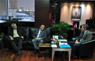 CHP’Lİ VEKİLLER BAŞKAN ATAÇ’I ZİYARET ETTİ