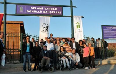 SELAMİ VARDAR GÖNÜLLÜ BAHÇELERİ AÇILDI