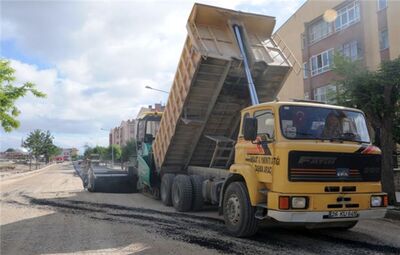 TEPEBAŞI'NDA ASFALTLAMA ÇALIŞMALARI DEVAM EDİYOR