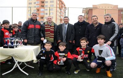 MİNİKLERİN FUTBOL ZİYARETİ