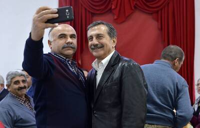 ATAÇ, VATANDAŞLAR İLE BİR ARAYA GELMEYE DEVAM EDİYOR