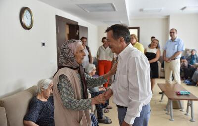 ALZHEIMER HASTALARI TEPEBAŞI'NDA YALNIZ DEĞİL