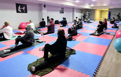 TEPEBAŞI'NDA KADINLAR SAĞLIKLA SPOR YAPIYOR