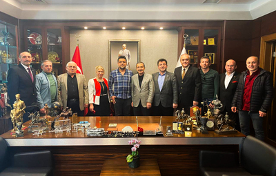 KARADENİZLİLERDEN BAŞKAN ATAÇ'A ZİYARET